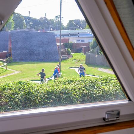Escape To A Clifftop Chalet With Pool And Tennis Onsite - 1A Kingsdown Holiday Park Екстериор снимка