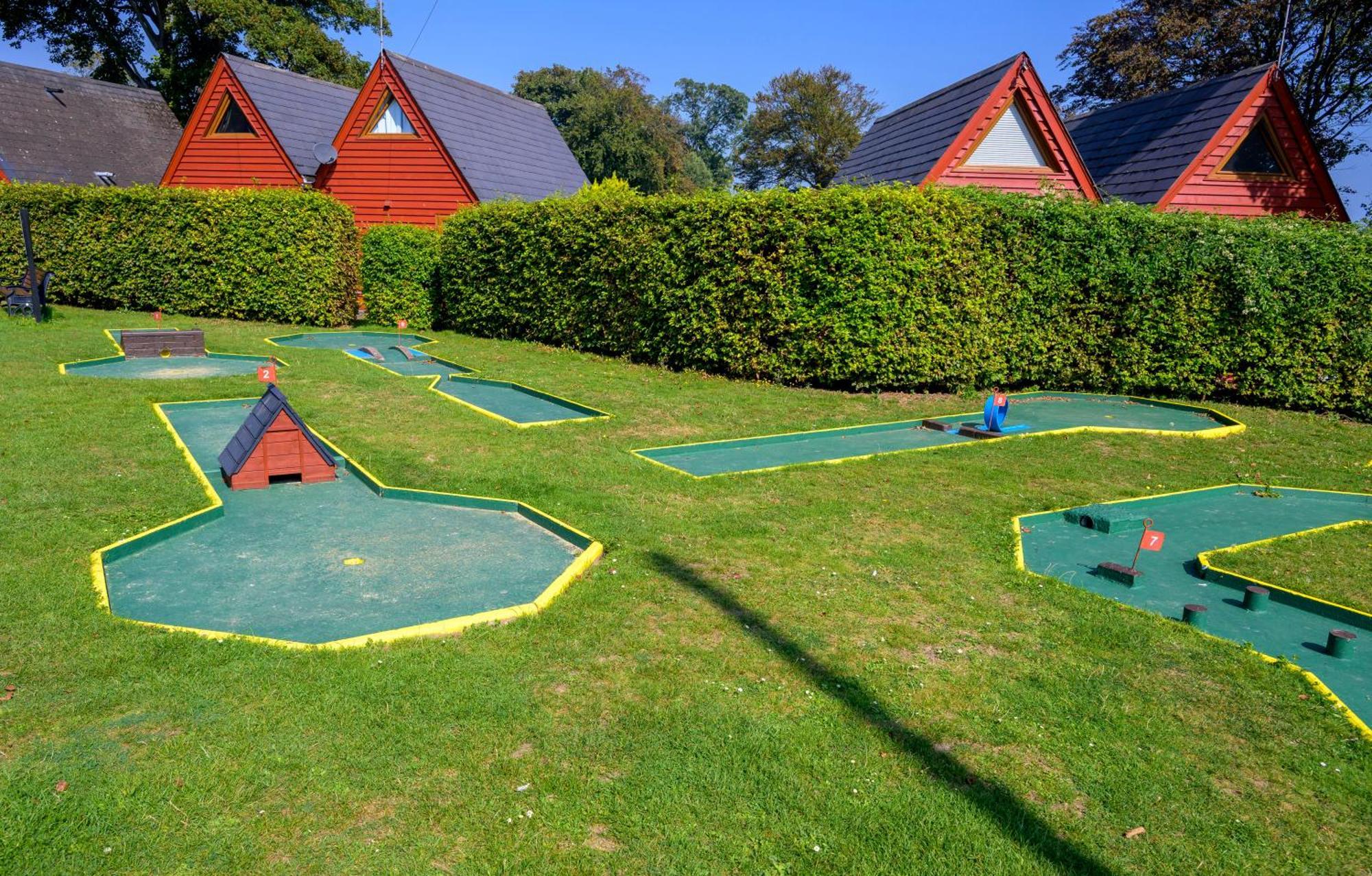 Escape To A Clifftop Chalet With Pool And Tennis Onsite - 1A Kingsdown Holiday Park Екстериор снимка